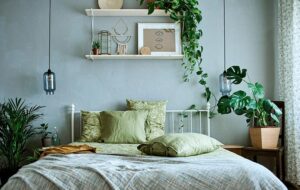 cây xanh là phụ kiện trang trí phòng ngủ không thể thiếu