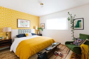 phòng ngủ màu vàng ấm áp (3)