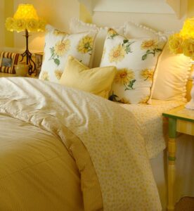 phòng ngủ màu vàng sáng tạo (6)