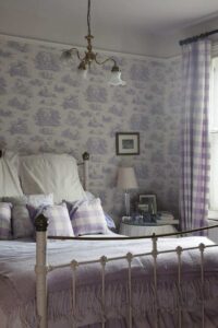 thiết kế phòng ngủ màu tím (2)
