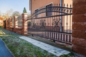 thiết kế cổng hàng rào biệt thự hiện đại (3)