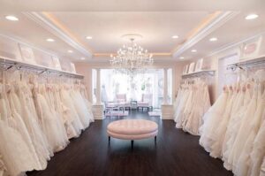 ý tưởng thiết kế tiệm áo cưới nhỏ đẹp (1)